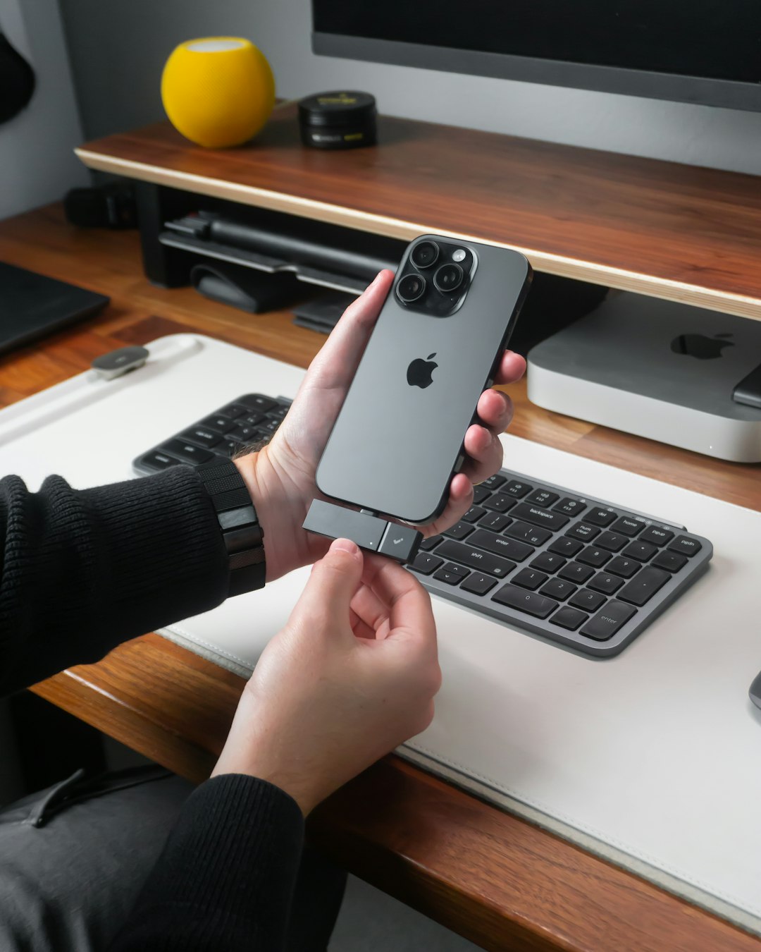I shot these photos of the HiDock P1 Mini around my home office and living space — a compact AI voice recorder that fits perfectly into any modern desk setup or work-from-home routine. I wanted to capture how portable and functional it is, while keeping that clean, minimalist desk aesthetic I always aim for. Perfect for anyone into tech setups, productivity, or workspace inspiration. – Matúš (@matgocman)